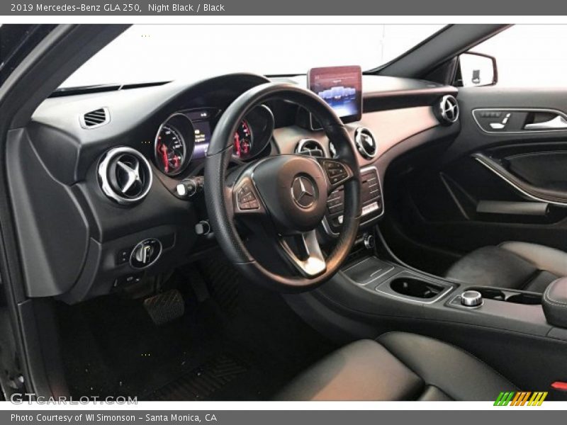 Night Black / Black 2019 Mercedes-Benz GLA 250