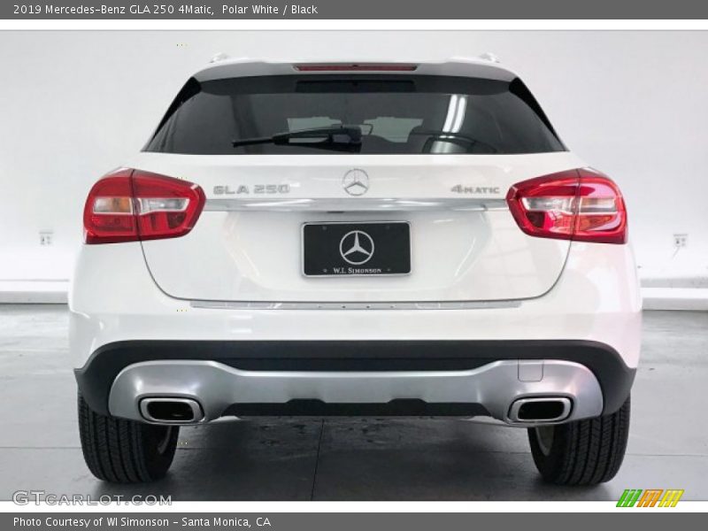 Polar White / Black 2019 Mercedes-Benz GLA 250 4Matic