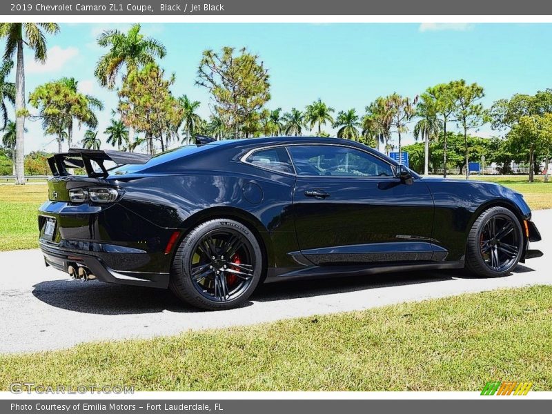 Black / Jet Black 2019 Chevrolet Camaro ZL1 Coupe