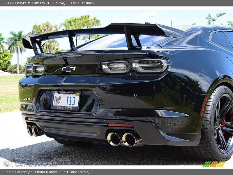 Black / Jet Black 2019 Chevrolet Camaro ZL1 Coupe