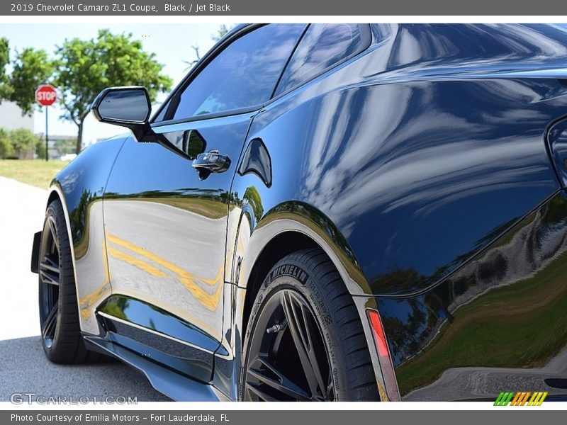 Black / Jet Black 2019 Chevrolet Camaro ZL1 Coupe