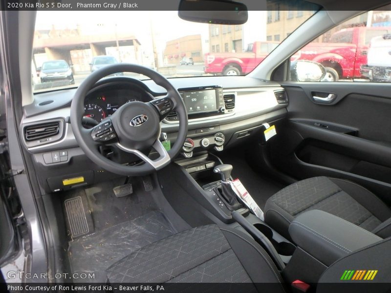  2020 Rio S 5 Door Black Interior