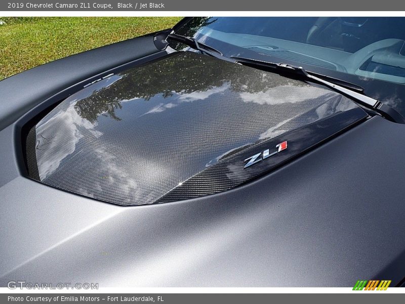 Black / Jet Black 2019 Chevrolet Camaro ZL1 Coupe