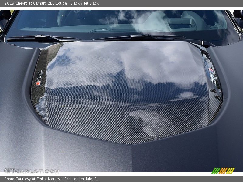 Black / Jet Black 2019 Chevrolet Camaro ZL1 Coupe