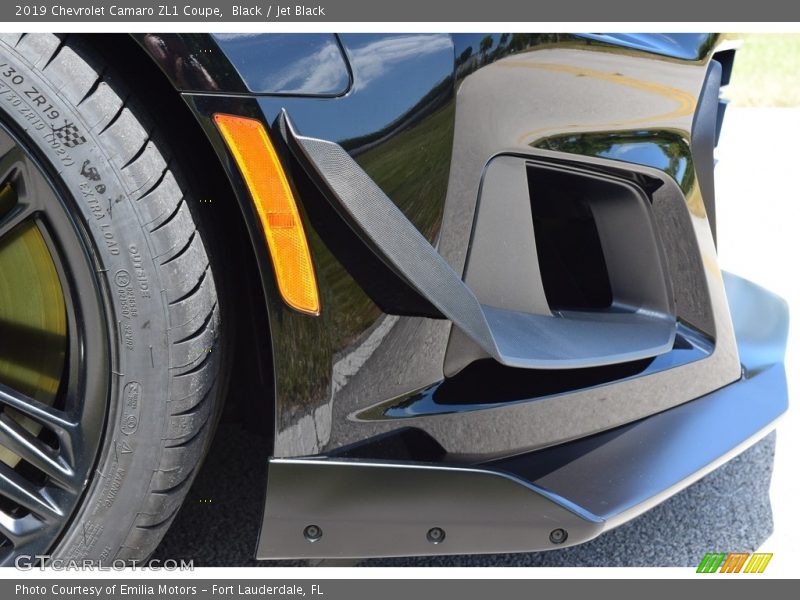 Black / Jet Black 2019 Chevrolet Camaro ZL1 Coupe