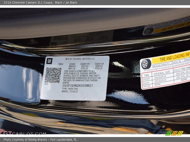 Black / Jet Black 2019 Chevrolet Camaro ZL1 Coupe