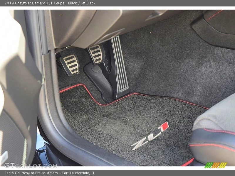  2019 Camaro ZL1 Coupe Logo