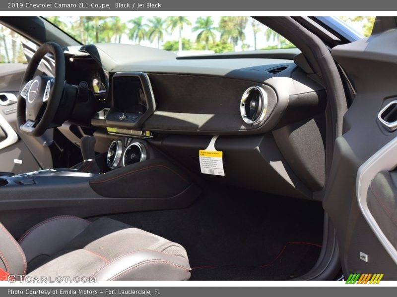 Black / Jet Black 2019 Chevrolet Camaro ZL1 Coupe