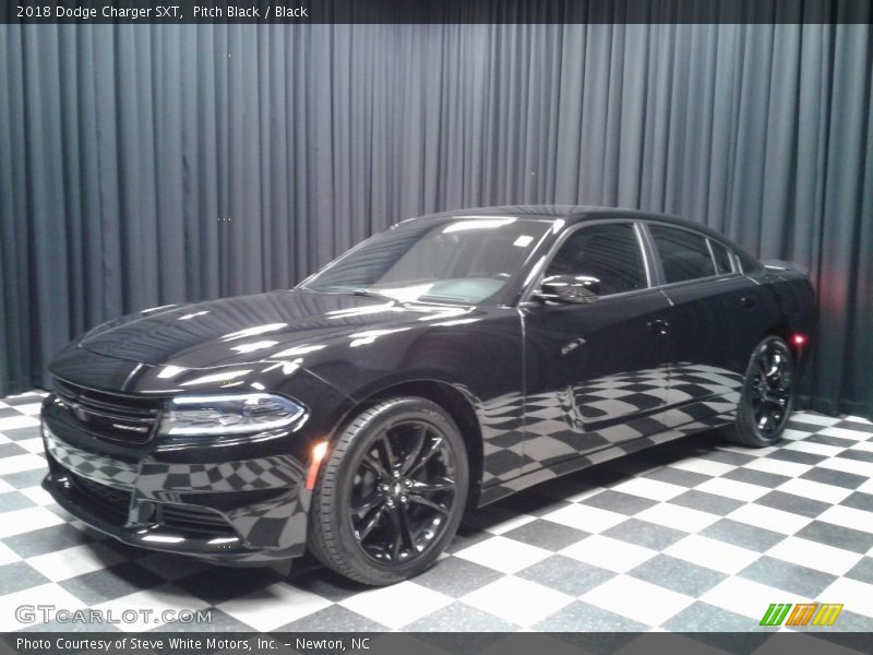 Pitch Black / Black 2018 Dodge Charger SXT