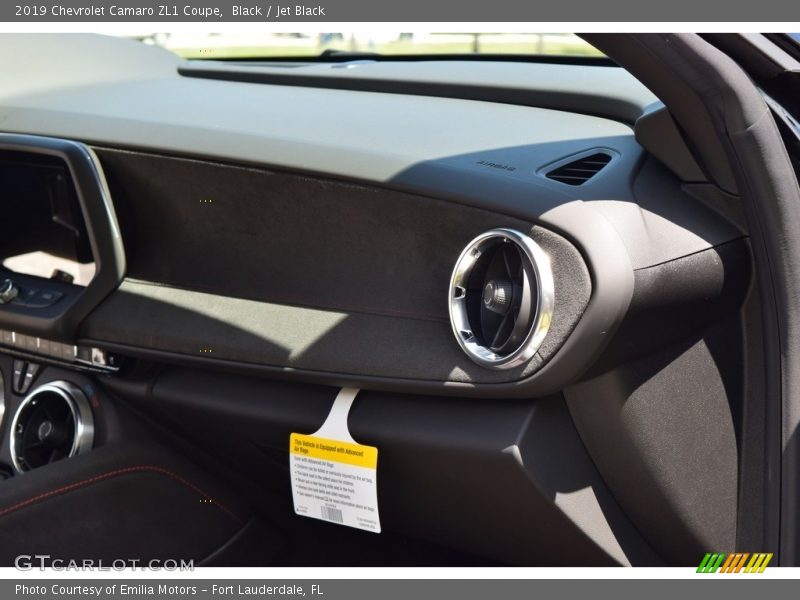 Black / Jet Black 2019 Chevrolet Camaro ZL1 Coupe