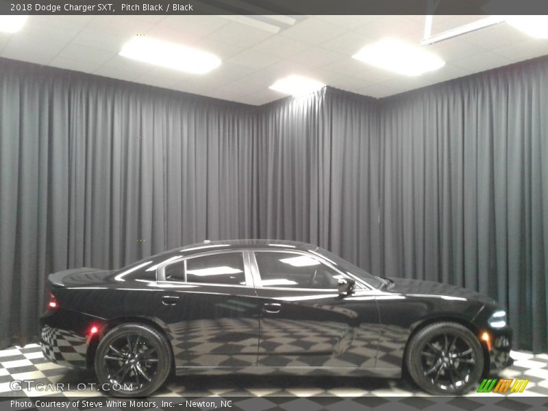 Pitch Black / Black 2018 Dodge Charger SXT