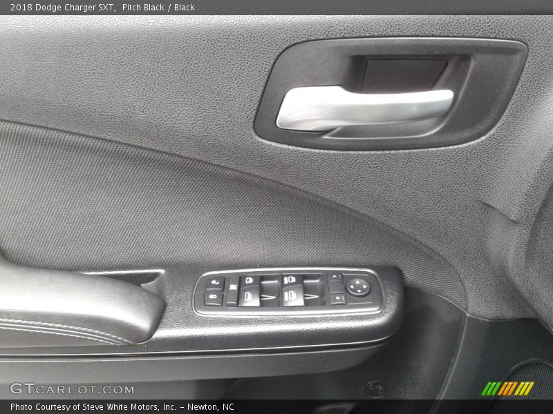 Pitch Black / Black 2018 Dodge Charger SXT
