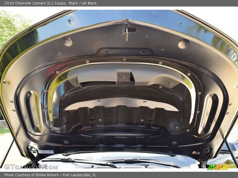 Black / Jet Black 2019 Chevrolet Camaro ZL1 Coupe