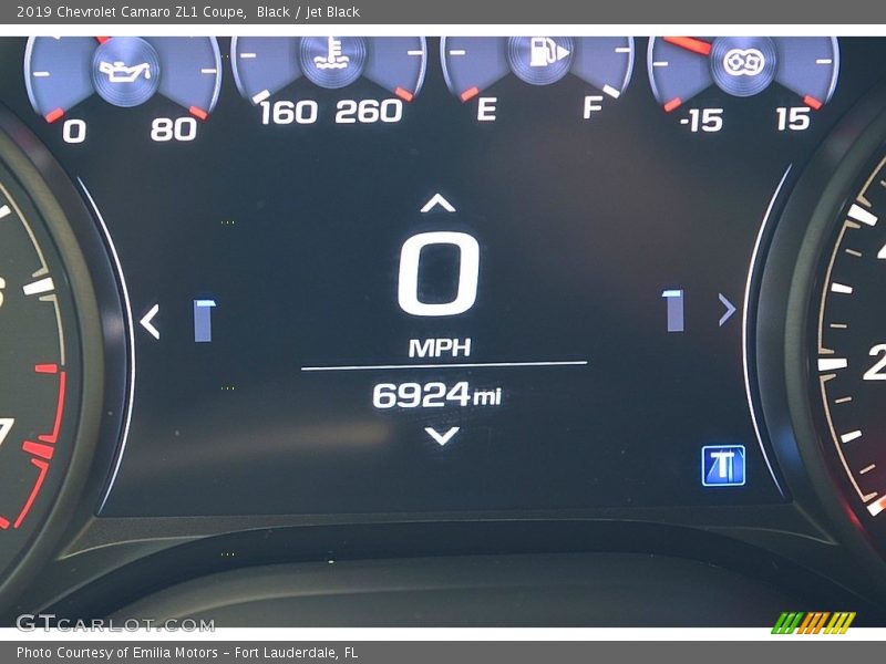 Black / Jet Black 2019 Chevrolet Camaro ZL1 Coupe
