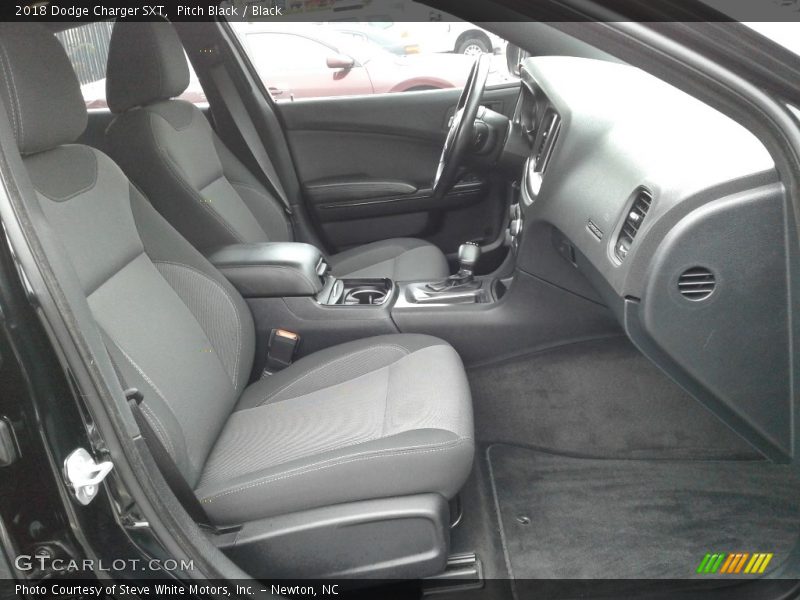 Pitch Black / Black 2018 Dodge Charger SXT