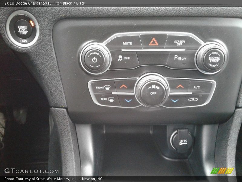 Pitch Black / Black 2018 Dodge Charger SXT