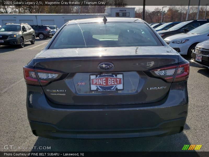 Magnetite Gray Metallic / Titanium Gray 2020 Subaru Legacy 2.5i