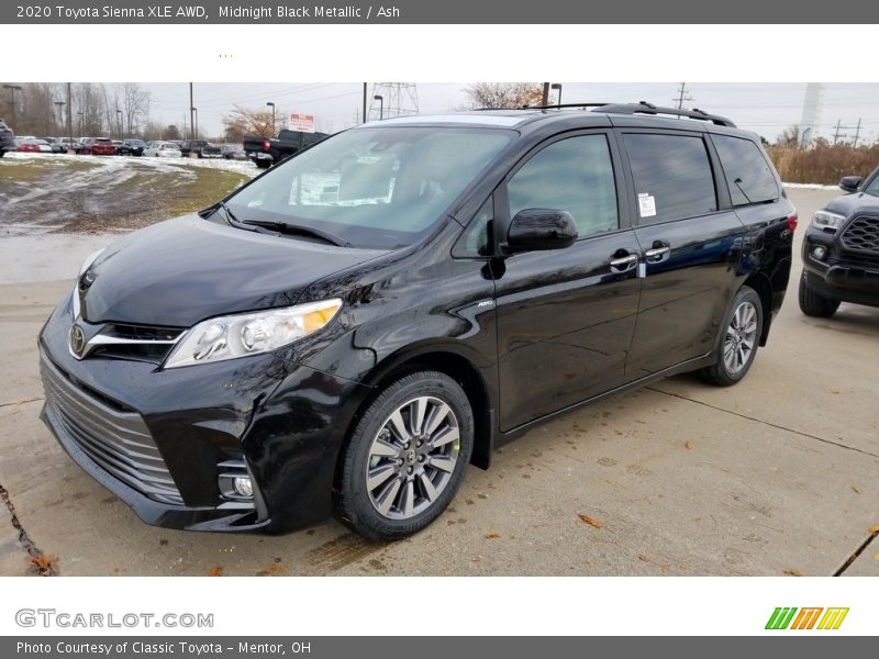 Midnight Black Metallic / Ash 2020 Toyota Sienna XLE AWD