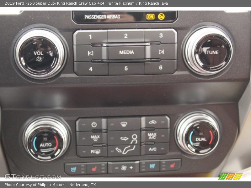 White Platinum / King Ranch Java 2019 Ford F250 Super Duty King Ranch Crew Cab 4x4