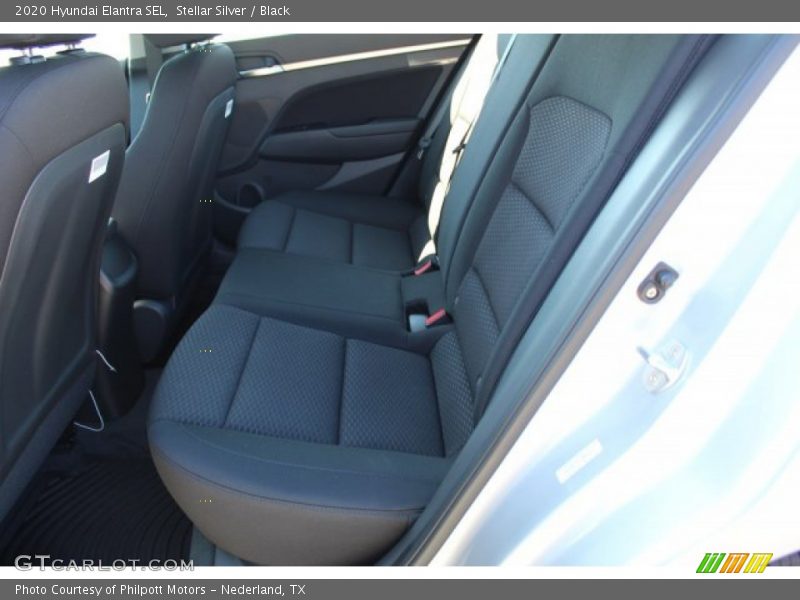 Stellar Silver / Black 2020 Hyundai Elantra SEL