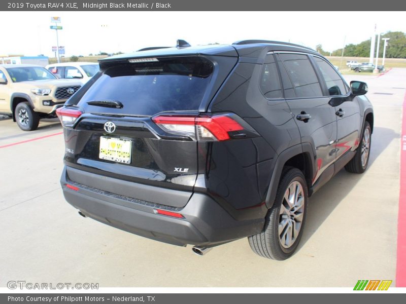 Midnight Black Metallic / Black 2019 Toyota RAV4 XLE
