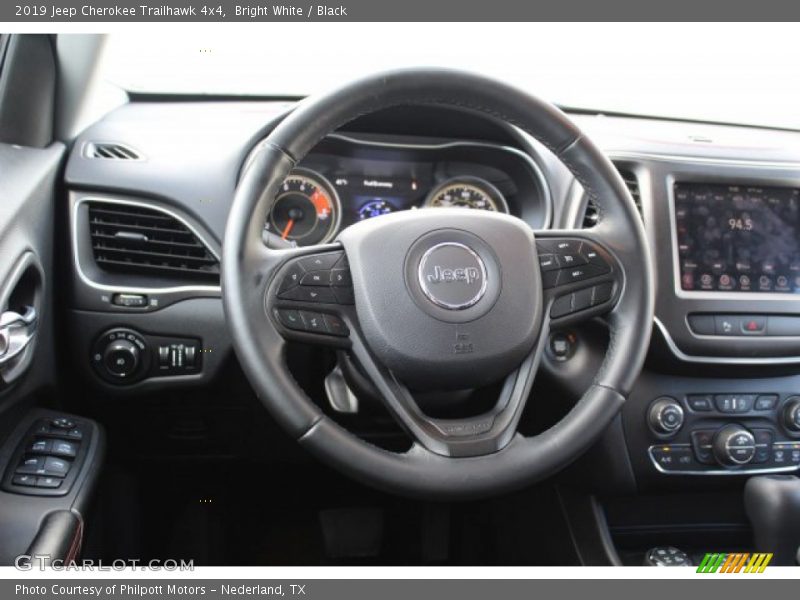 Bright White / Black 2019 Jeep Cherokee Trailhawk 4x4