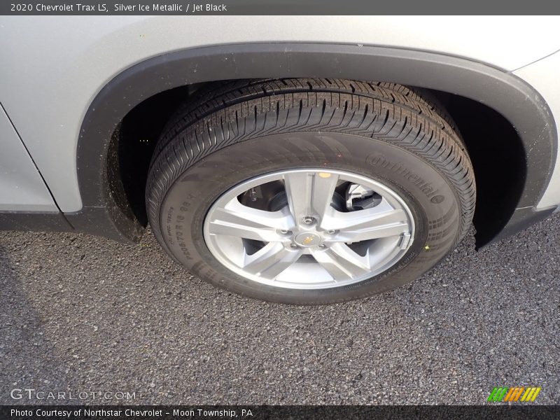 Silver Ice Metallic / Jet Black 2020 Chevrolet Trax LS