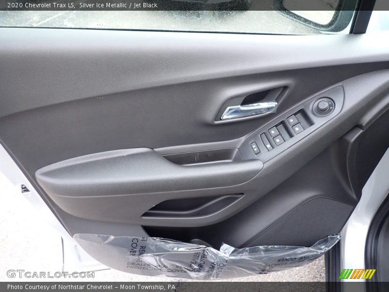 Silver Ice Metallic / Jet Black 2020 Chevrolet Trax LS