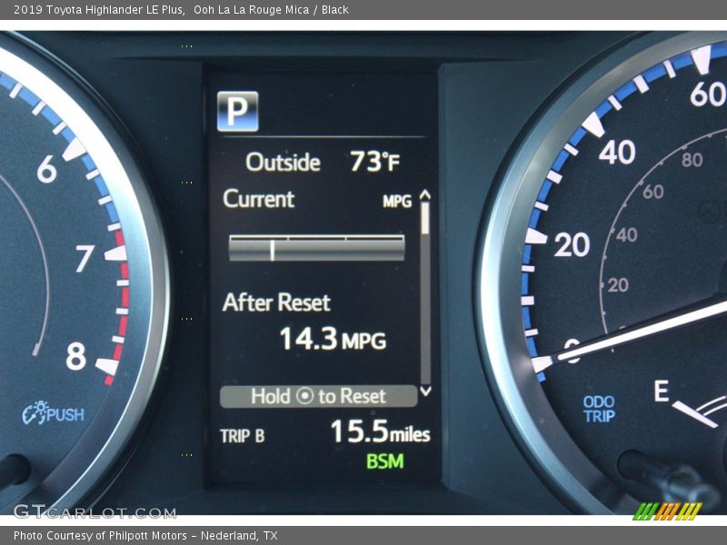 Ooh La La Rouge Mica / Black 2019 Toyota Highlander LE Plus