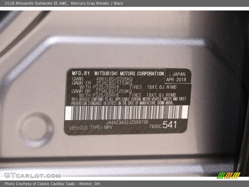 Mercury Gray Metallic / Black 2018 Mitsubishi Outlander ES AWC
