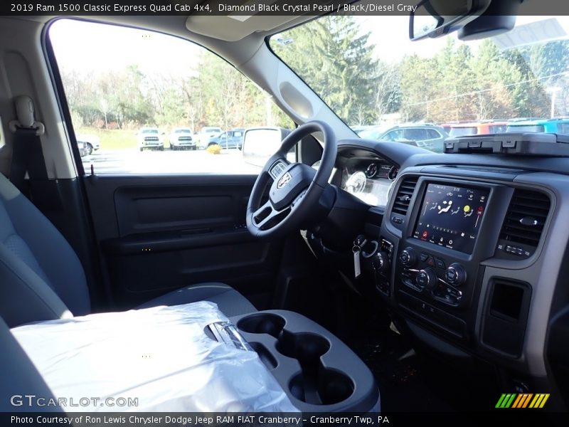 Diamond Black Crystal Pearl / Black/Diesel Gray 2019 Ram 1500 Classic Express Quad Cab 4x4