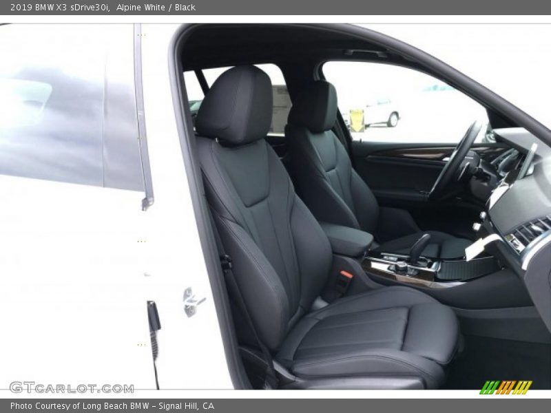 Alpine White / Black 2019 BMW X3 sDrive30i