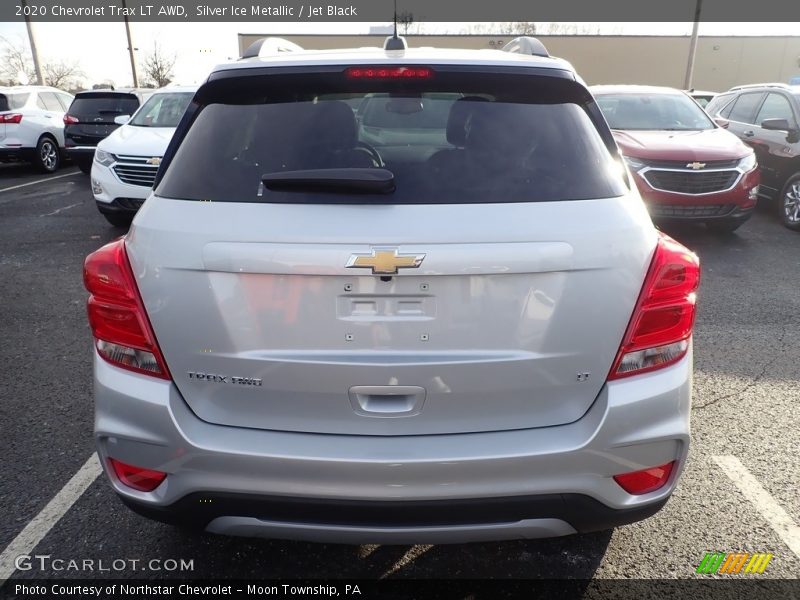 Silver Ice Metallic / Jet Black 2020 Chevrolet Trax LT AWD
