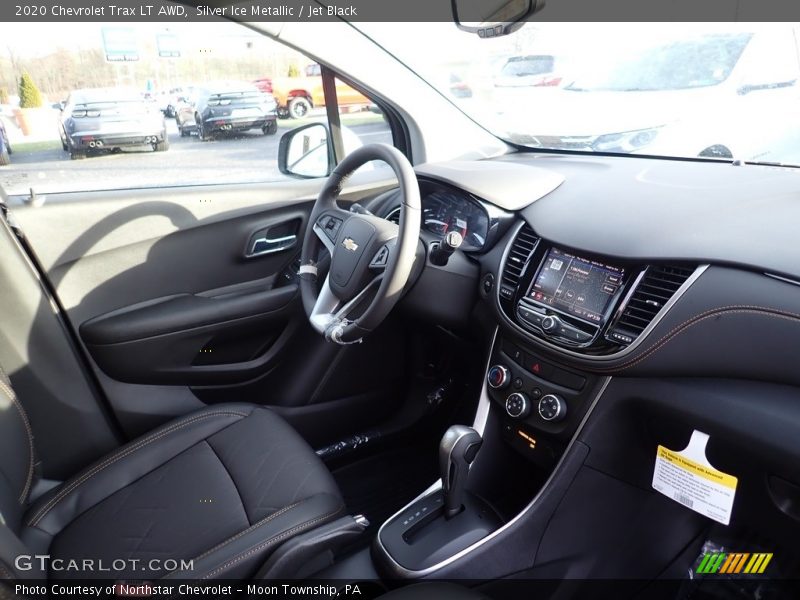 Silver Ice Metallic / Jet Black 2020 Chevrolet Trax LT AWD