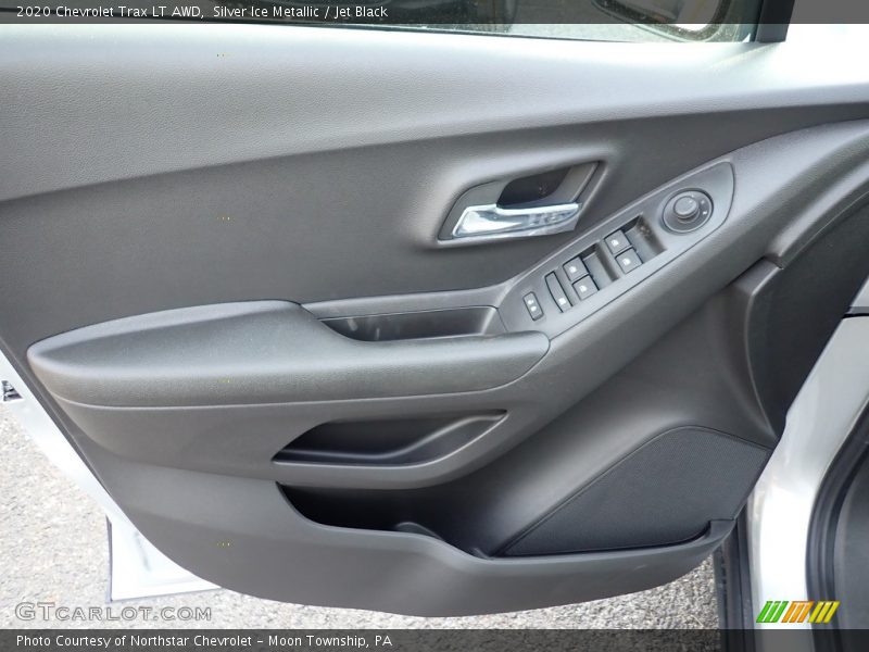 Silver Ice Metallic / Jet Black 2020 Chevrolet Trax LT AWD