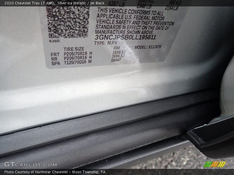 Silver Ice Metallic / Jet Black 2020 Chevrolet Trax LT AWD