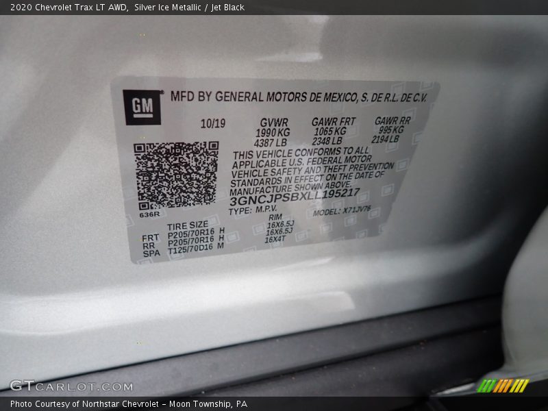 Silver Ice Metallic / Jet Black 2020 Chevrolet Trax LT AWD