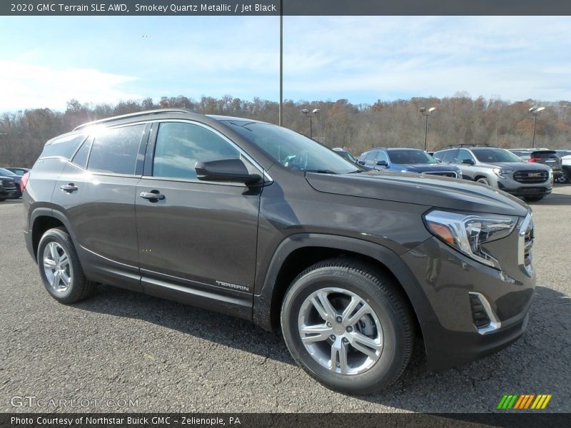 Front 3/4 View of 2020 Terrain SLE AWD