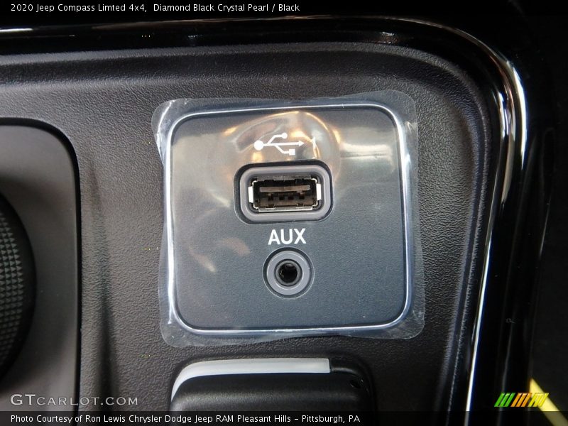 Diamond Black Crystal Pearl / Black 2020 Jeep Compass Limted 4x4