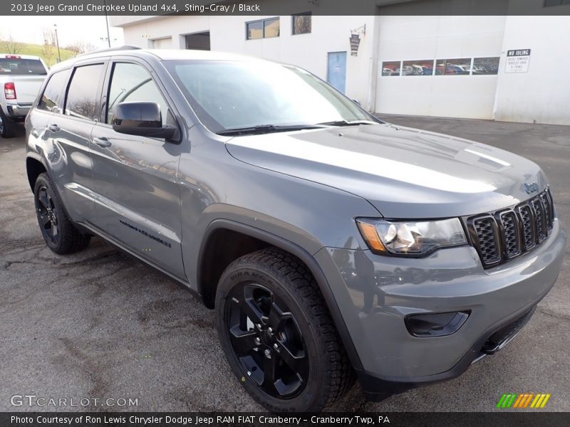 Sting-Gray / Black 2019 Jeep Grand Cherokee Upland 4x4