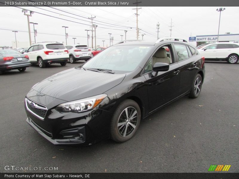 Front 3/4 View of 2019 Impreza 2.0i Premium 5-Door