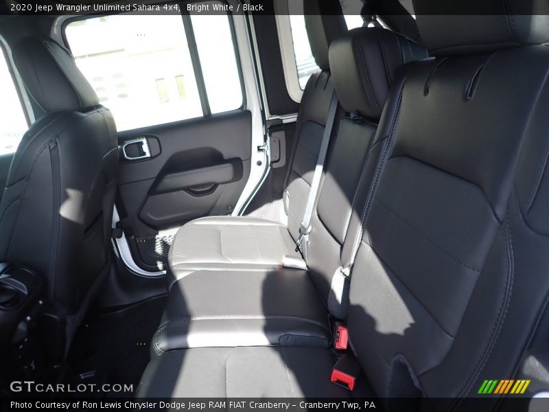 Bright White / Black 2020 Jeep Wrangler Unlimited Sahara 4x4