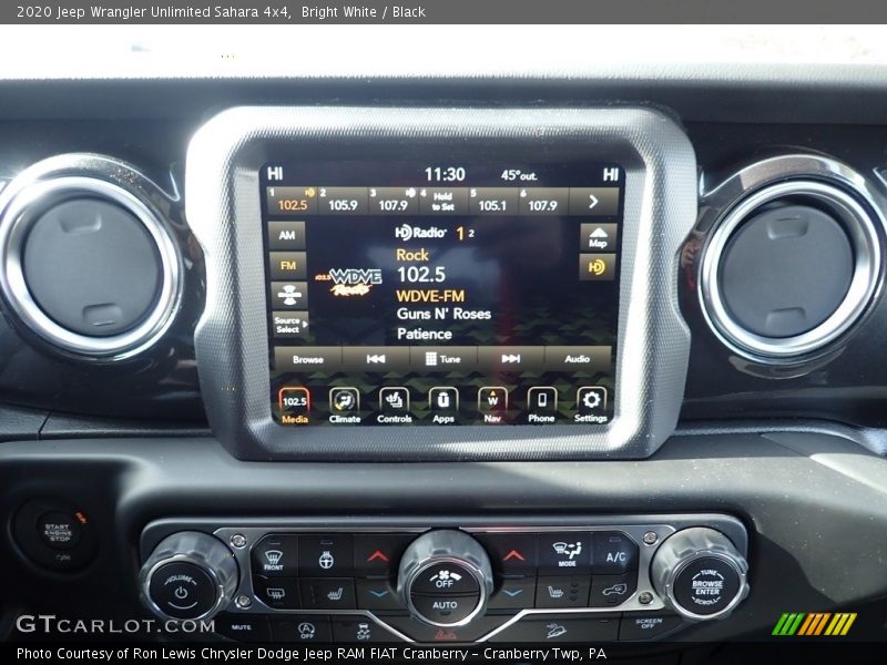 Bright White / Black 2020 Jeep Wrangler Unlimited Sahara 4x4