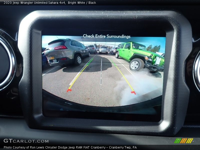 Bright White / Black 2020 Jeep Wrangler Unlimited Sahara 4x4