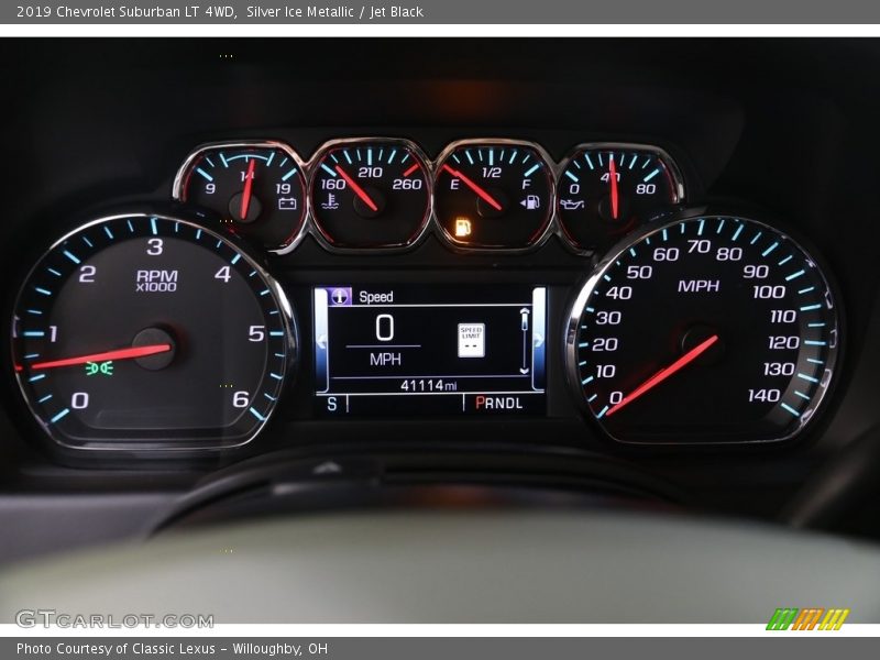 Silver Ice Metallic / Jet Black 2019 Chevrolet Suburban LT 4WD