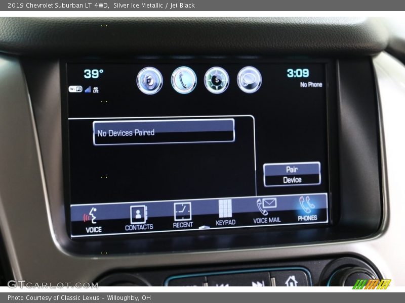 Silver Ice Metallic / Jet Black 2019 Chevrolet Suburban LT 4WD