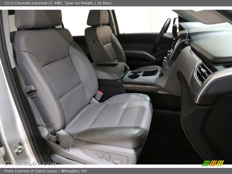 Silver Ice Metallic / Jet Black 2019 Chevrolet Suburban LT 4WD