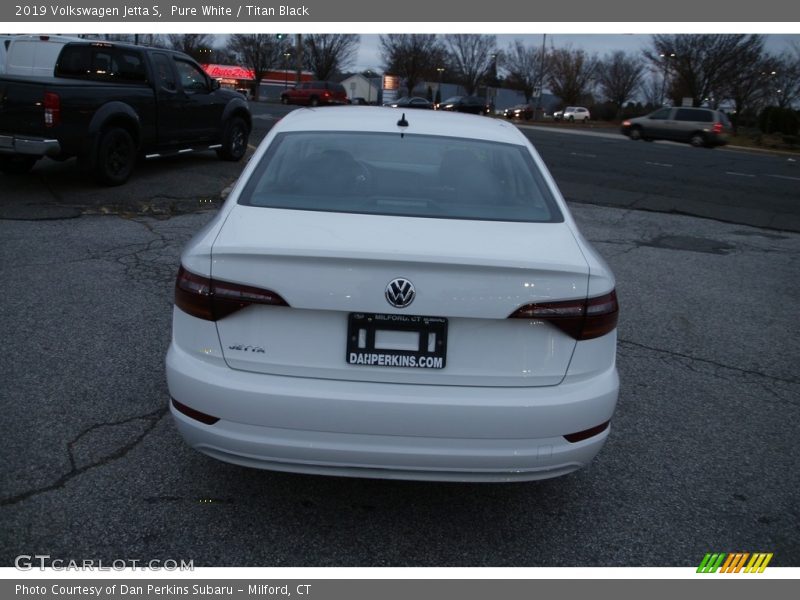 Pure White / Titan Black 2019 Volkswagen Jetta S