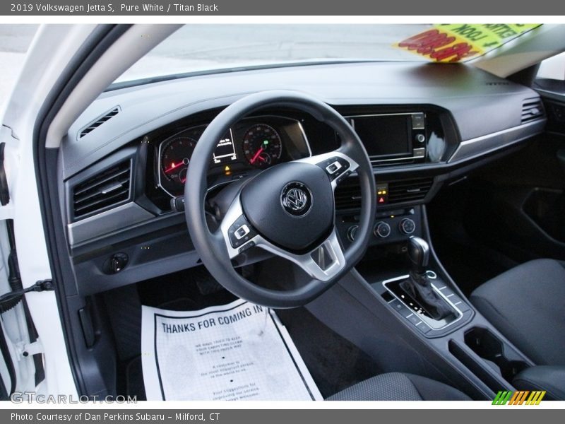 Pure White / Titan Black 2019 Volkswagen Jetta S