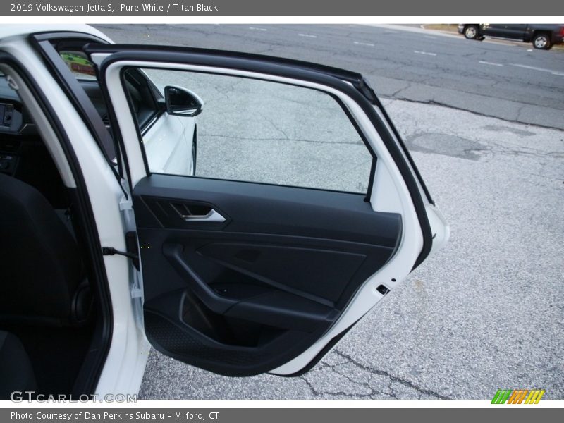 Pure White / Titan Black 2019 Volkswagen Jetta S